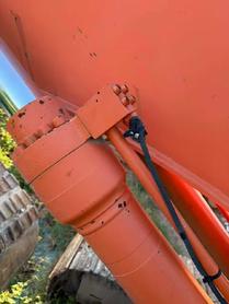Buy Hitachi EX200-3 Used Excavator / 2 Buy Hitachi EX200-3 Used Excavator / 2