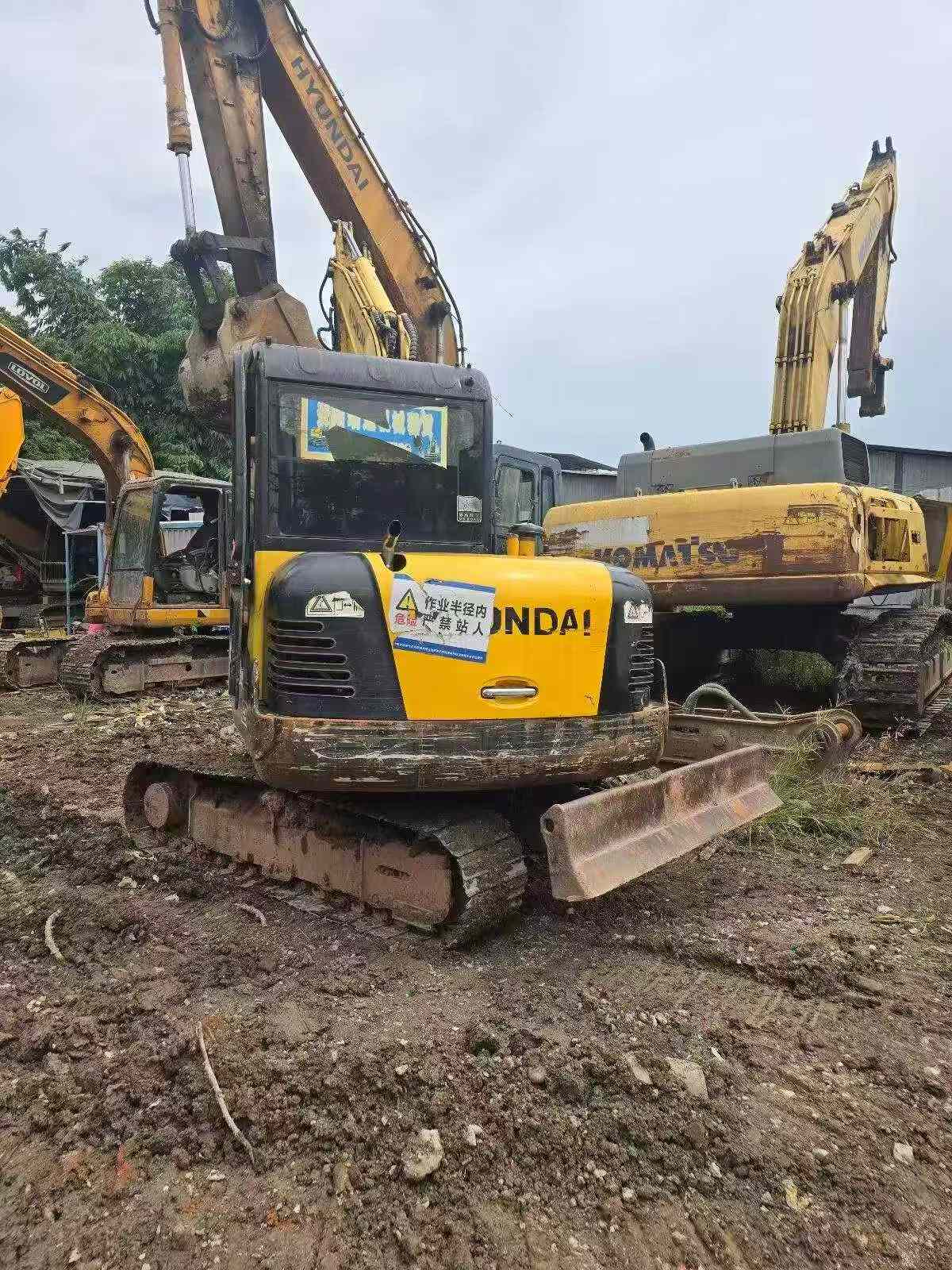 Buy Hyundai HX60 Used Excavator / 2