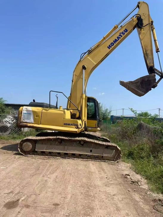 Buy Komatsu PC210-8 Used Excavator / 1