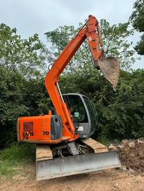 Buy Hitachi EX70 Used Excavator / 3 Buy Hitachi EX70 Used Excavator / 3