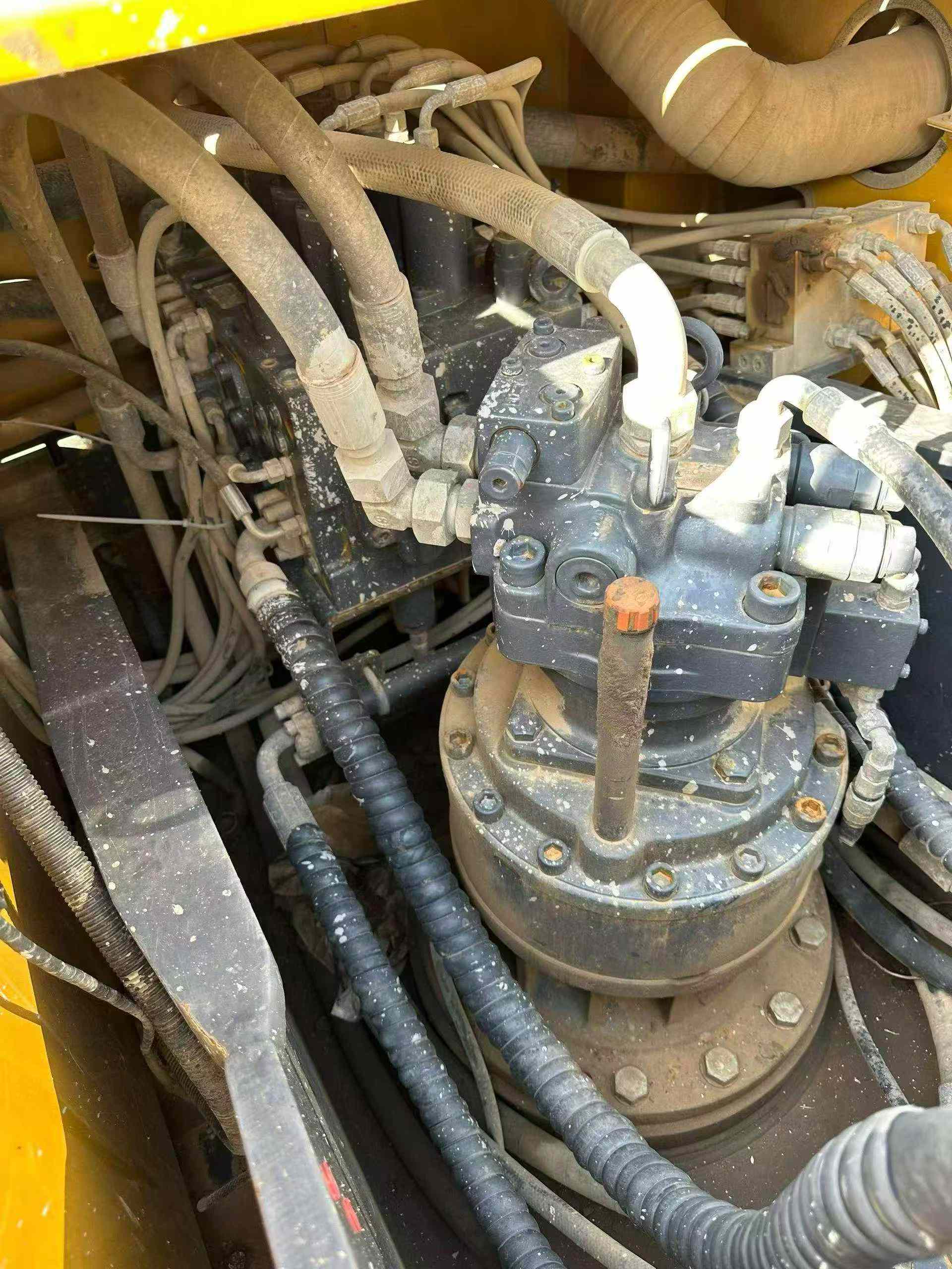 Buy XCMG XE200 Used Excavator / 4