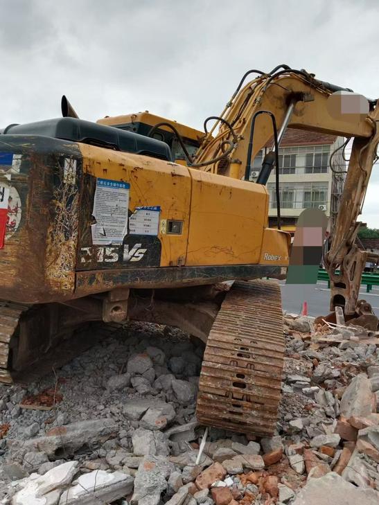 Buy Hyundai R215VS Used Excavator / 1