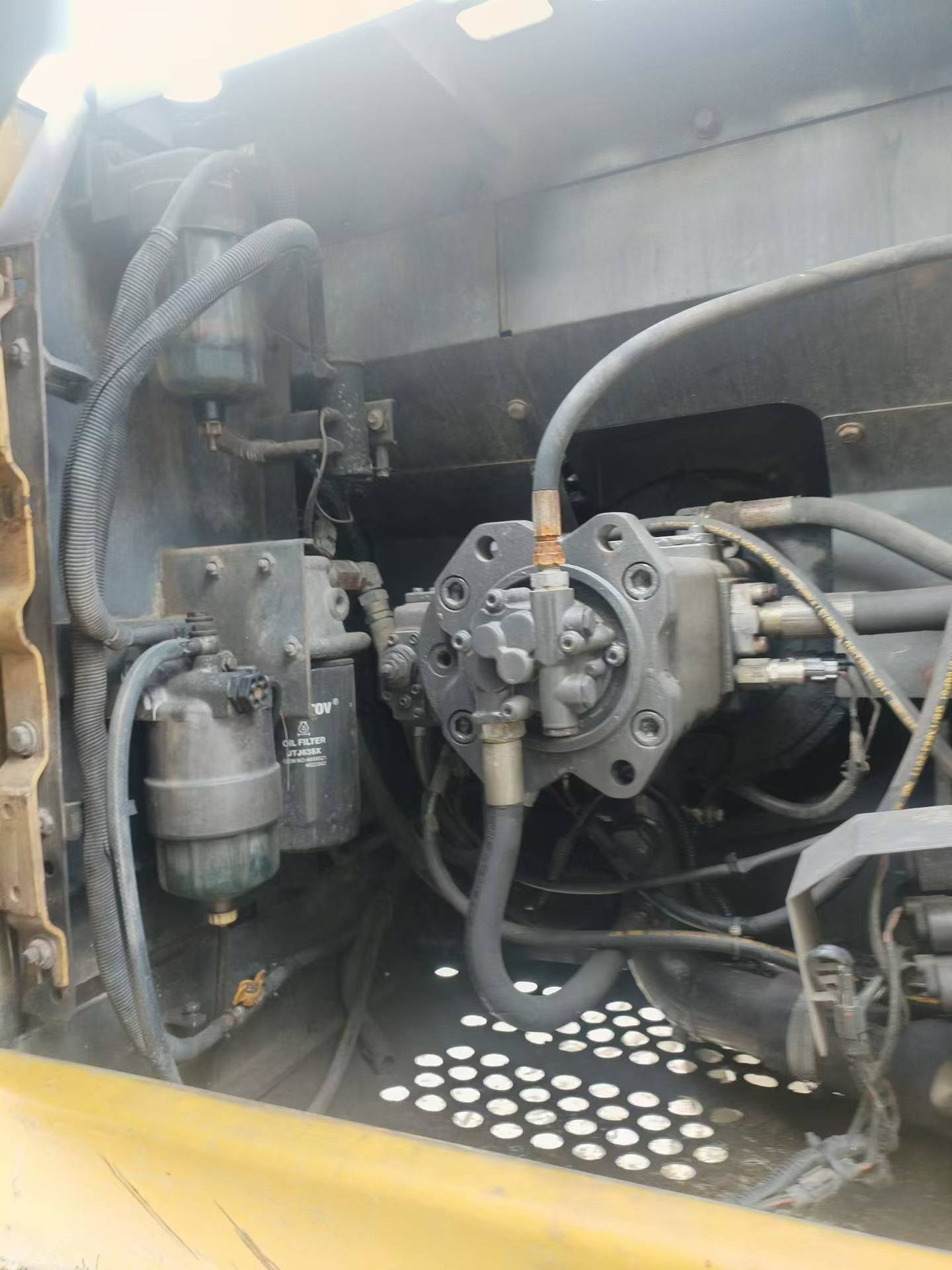 Buy Sumitomo SH200A5 Used Excavator / 3