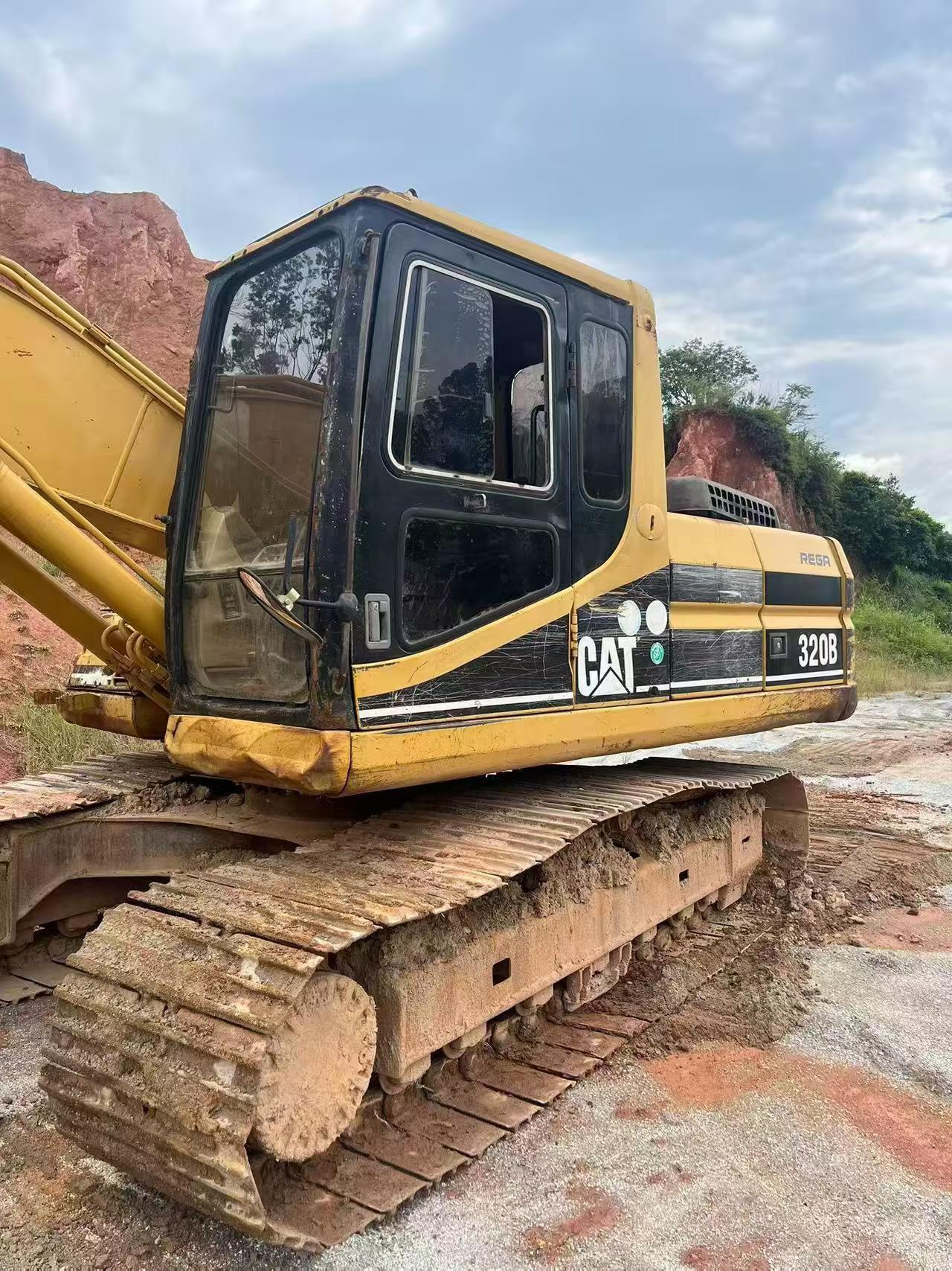 Buy Caterpillar 320B Used Excavator / 3