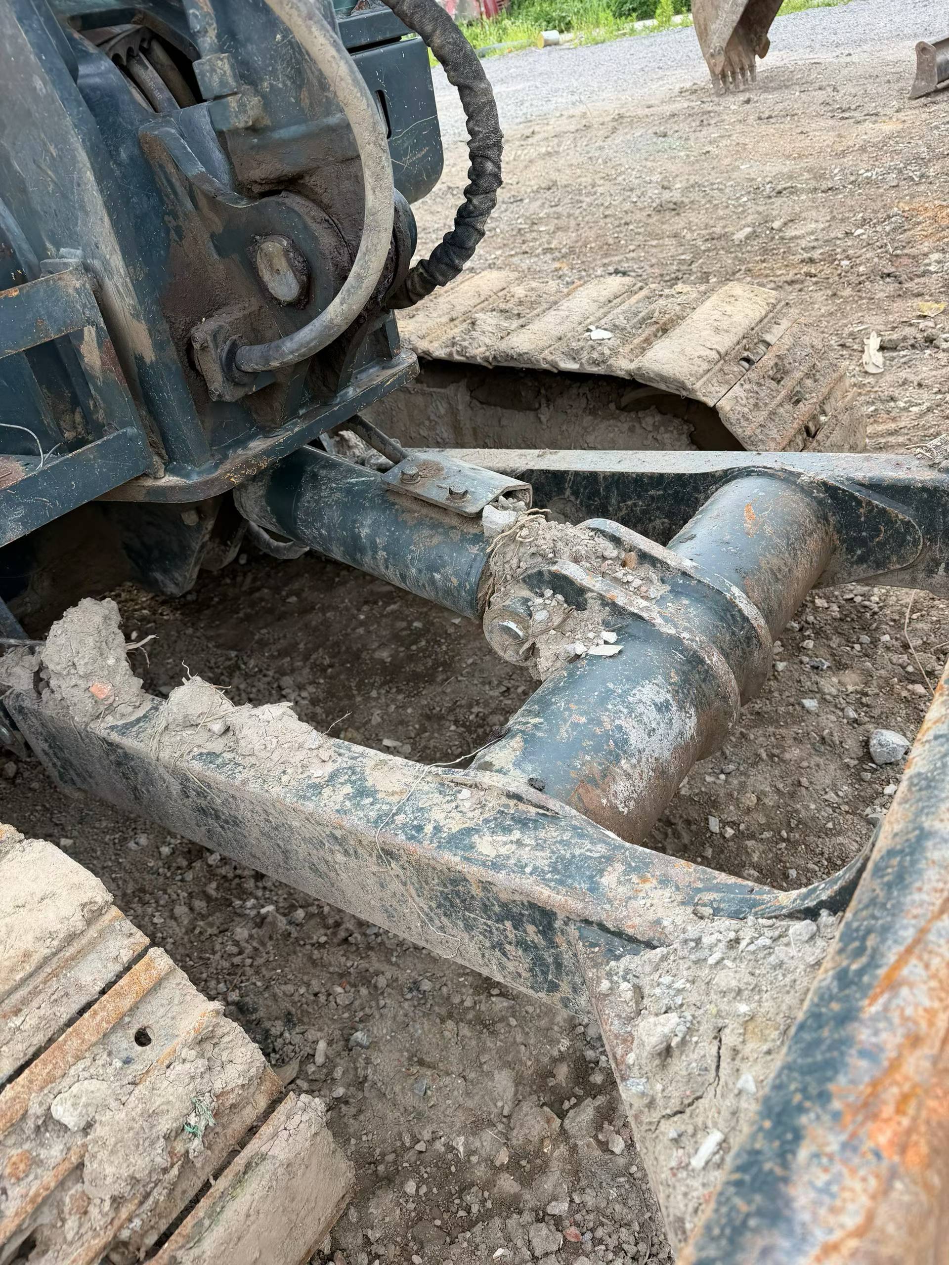 Buy Hyundai HX60 Used Excavator / 4