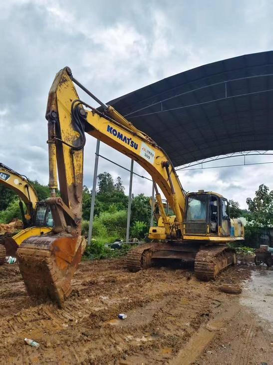Buy Komatsu PC360-7 Used Excavator / 1