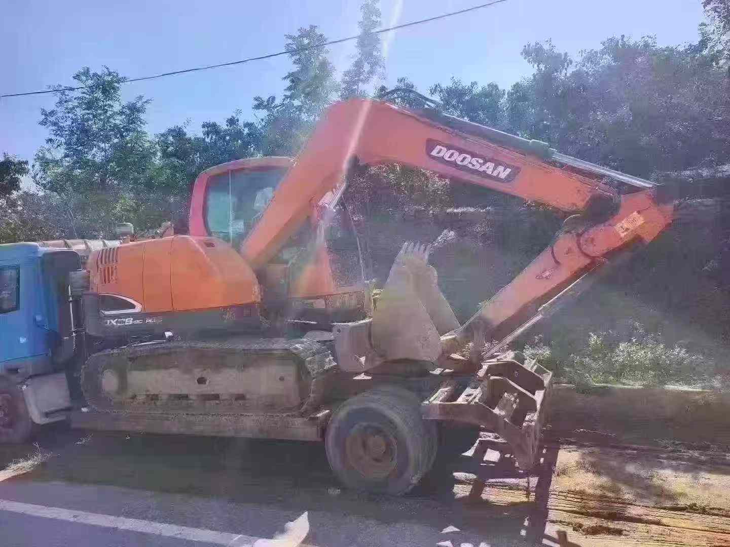Buy Doosan DX75 Used Excavator / 2