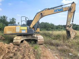Buy XCMG XE245D Used Excavator / 3 Buy XCMG XE245D Used Excavator / 3