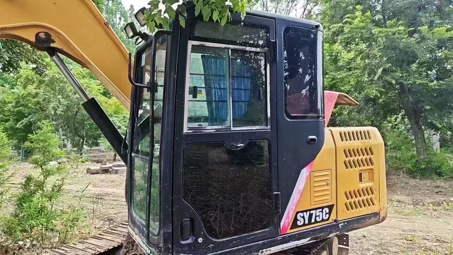 Buy Sany SY75 Used Excavator / 7