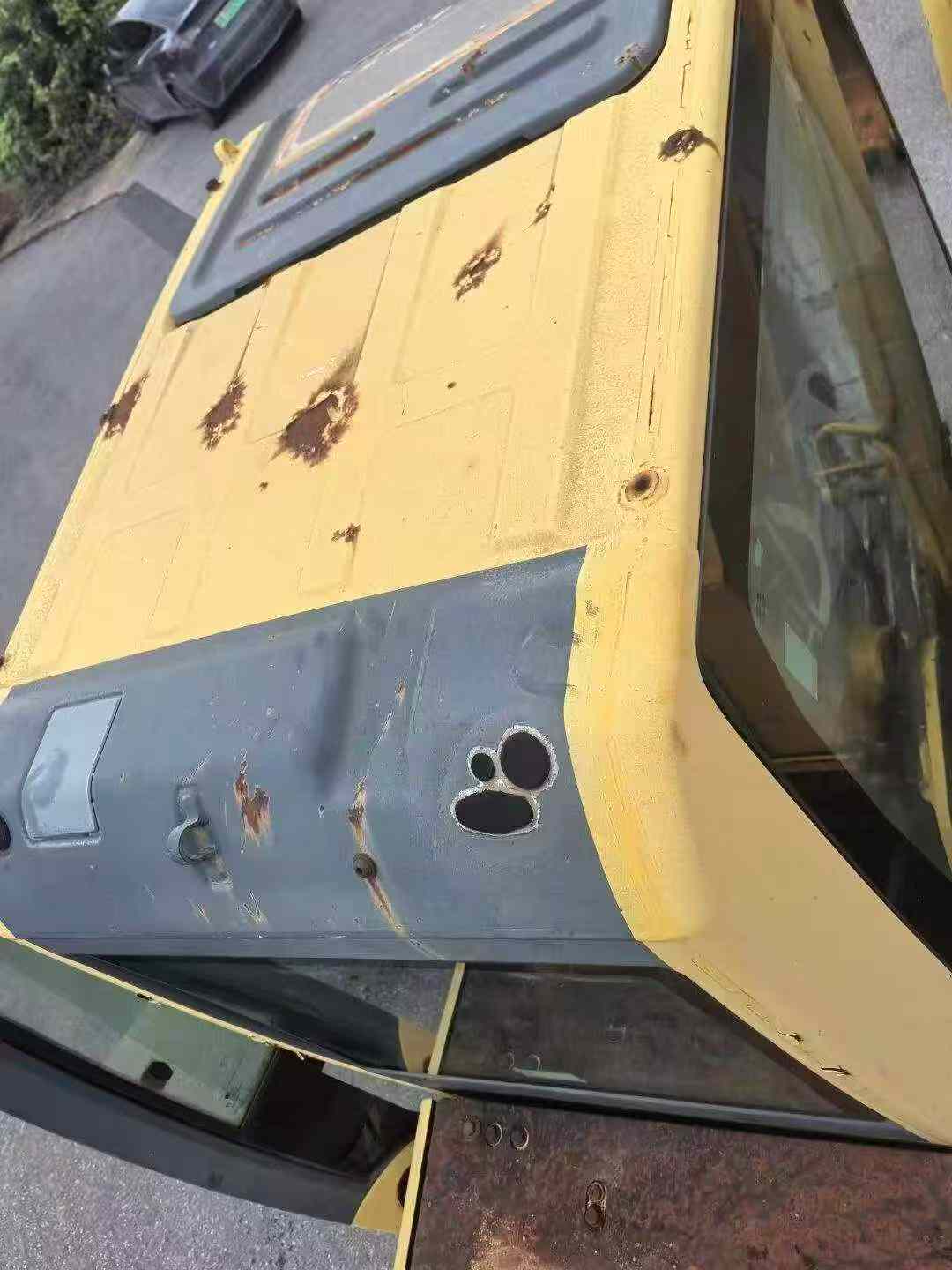 Buy Komatsu PC200-8 Used Excavator / 3