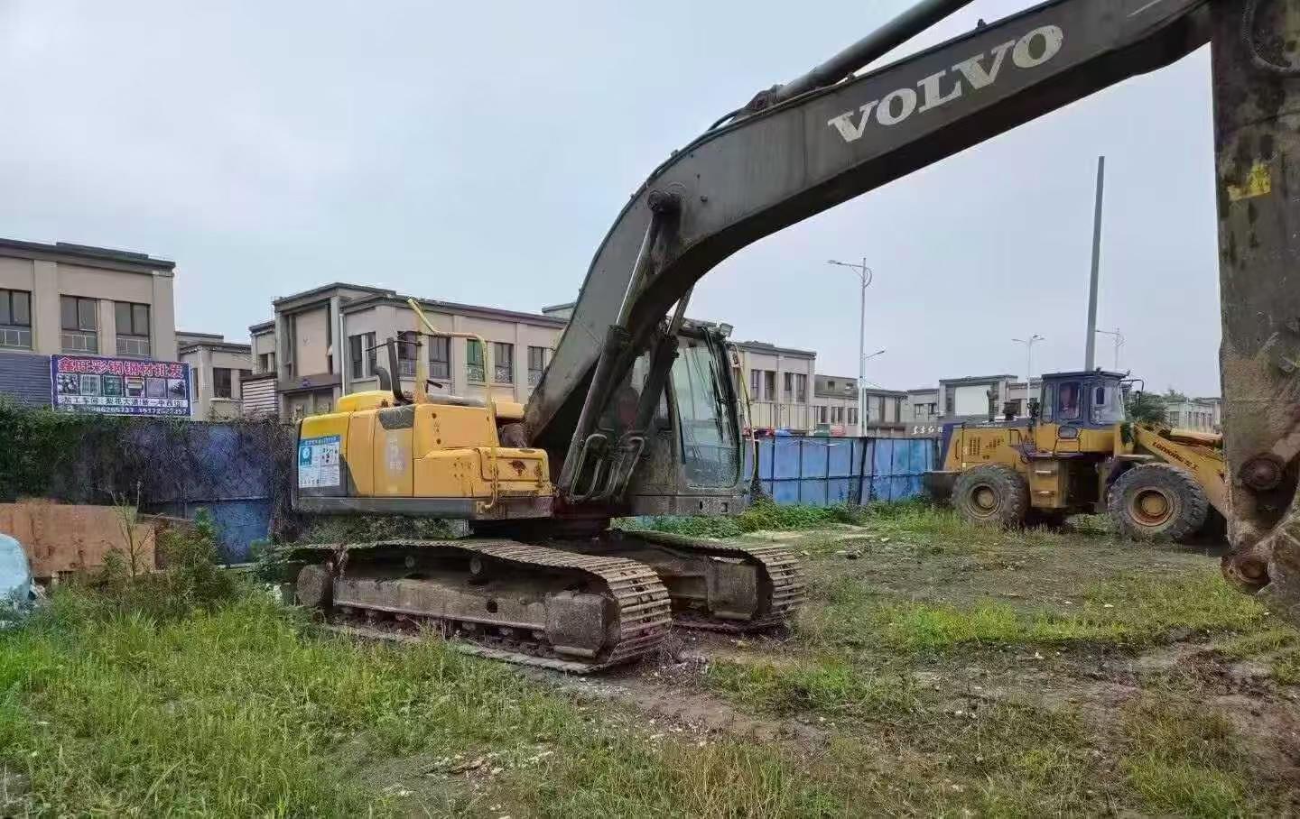 Buy Volvo EC220D Used Excavator / 5