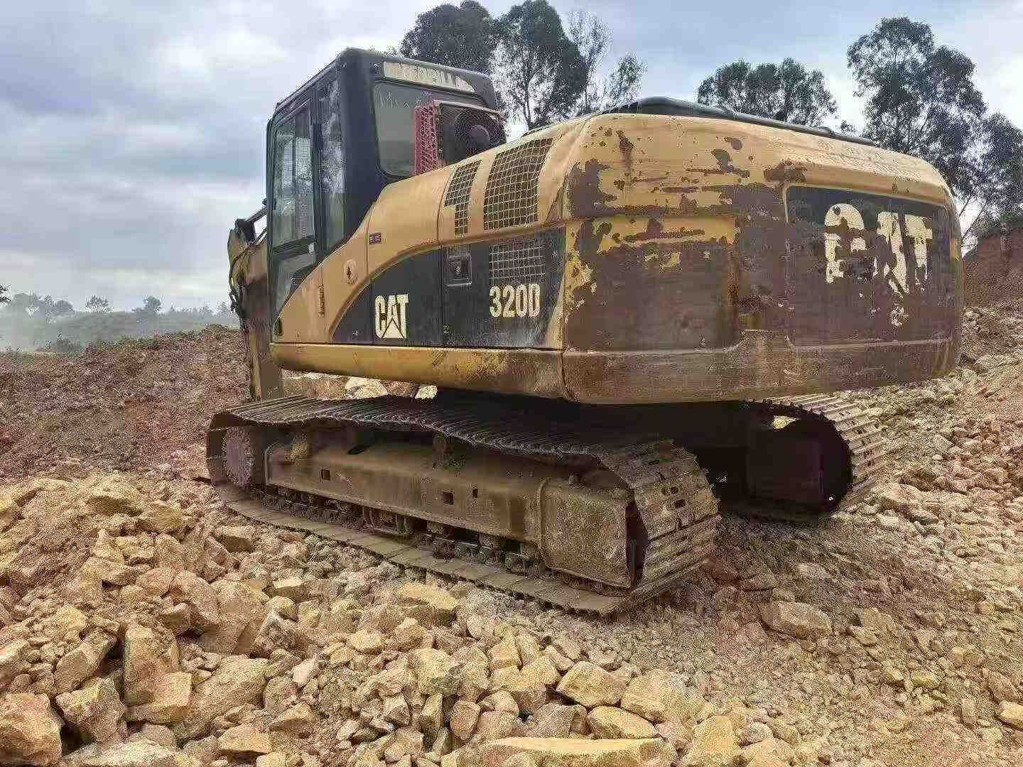 Buy Caterpillar 320A Used Excavator / 4