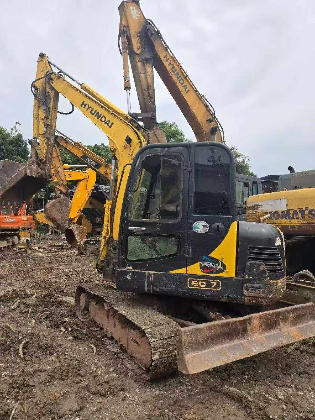 Buy Hyundai HX60 Used Excavator / 4