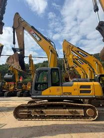 Buy XCMG XE270DK Used Excavator / 6 Buy XCMG XE270DK Used Excavator / 6