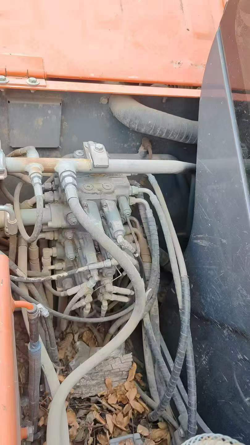Buy Hitachi ZH200-5A Used Excavator / 7