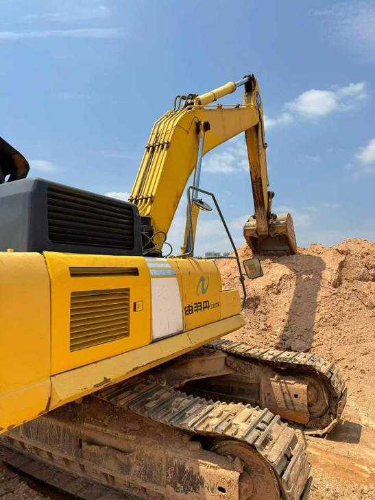 Buy Komatsu PC450-8 Used Excavator / 1