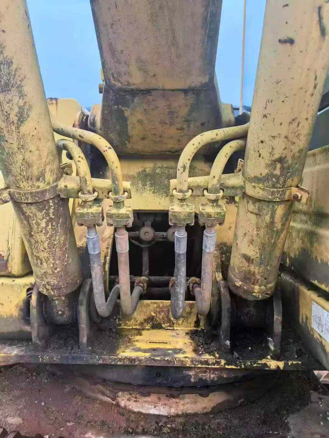 Buy Komatsu PC200-8 Used Excavator / 4