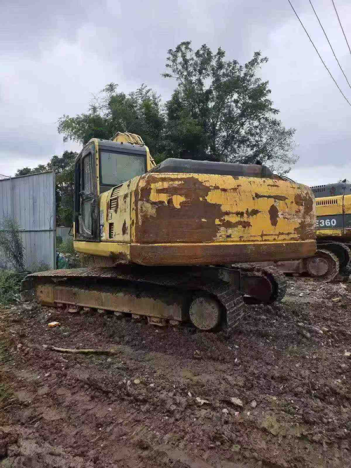 Buy Komatsu PC220-8 Used Excavator / 5