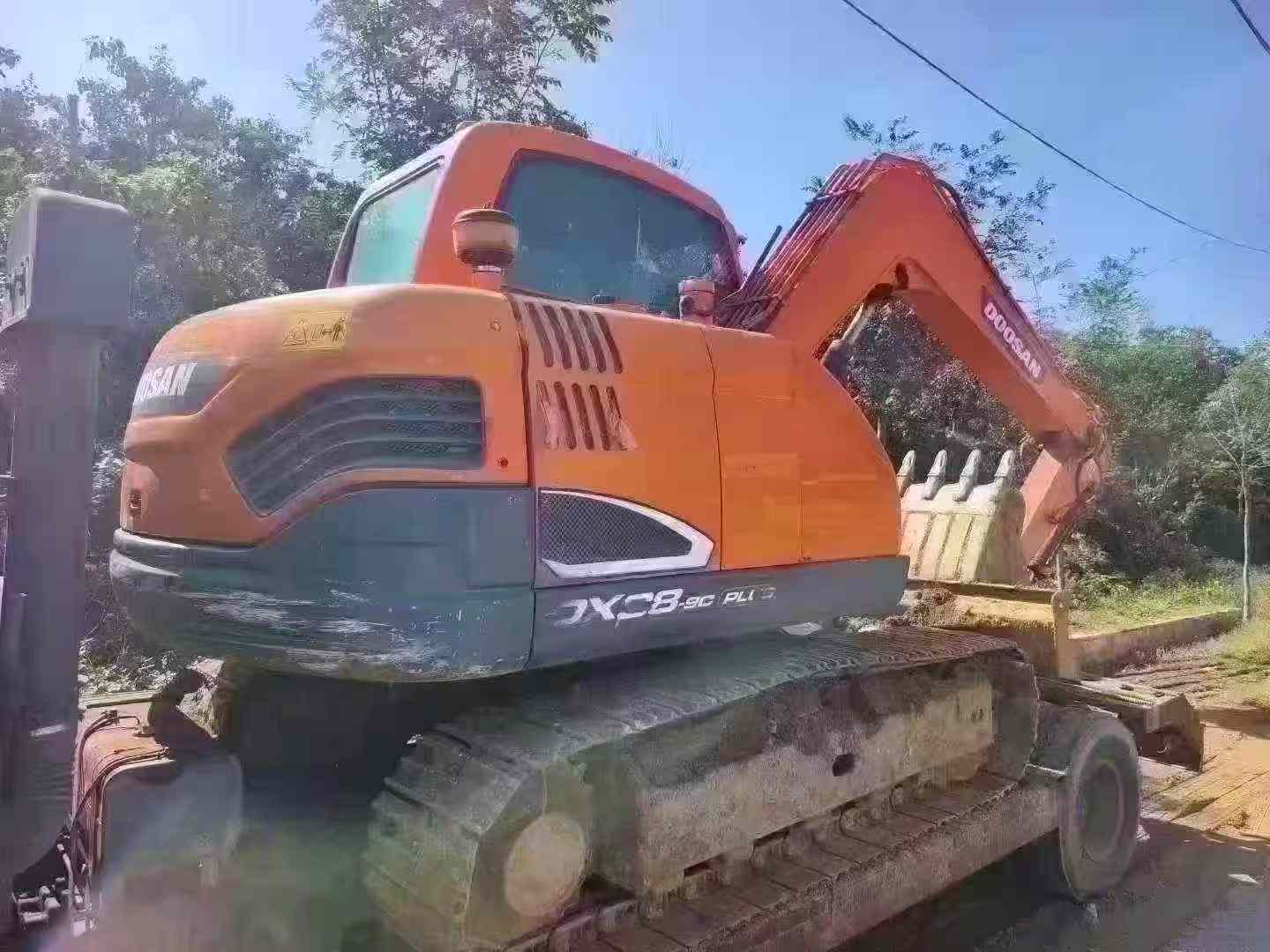 Buy Doosan DX75 Used Excavator / 3