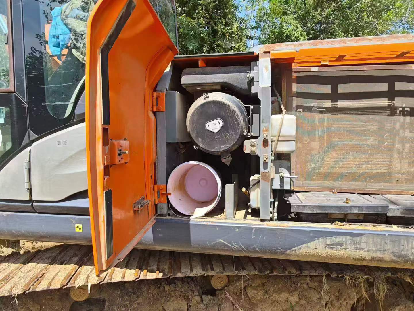 Buy Hitachi ZX200-5G Used Excavator / 5