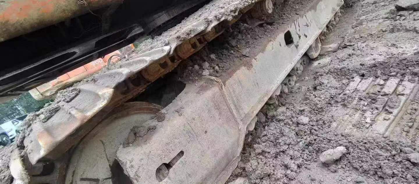Buy Hitachi ZX200-6 Used Excavator / 6
