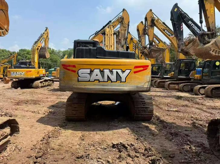 Buy Sany SY200C Used Excavator / 1