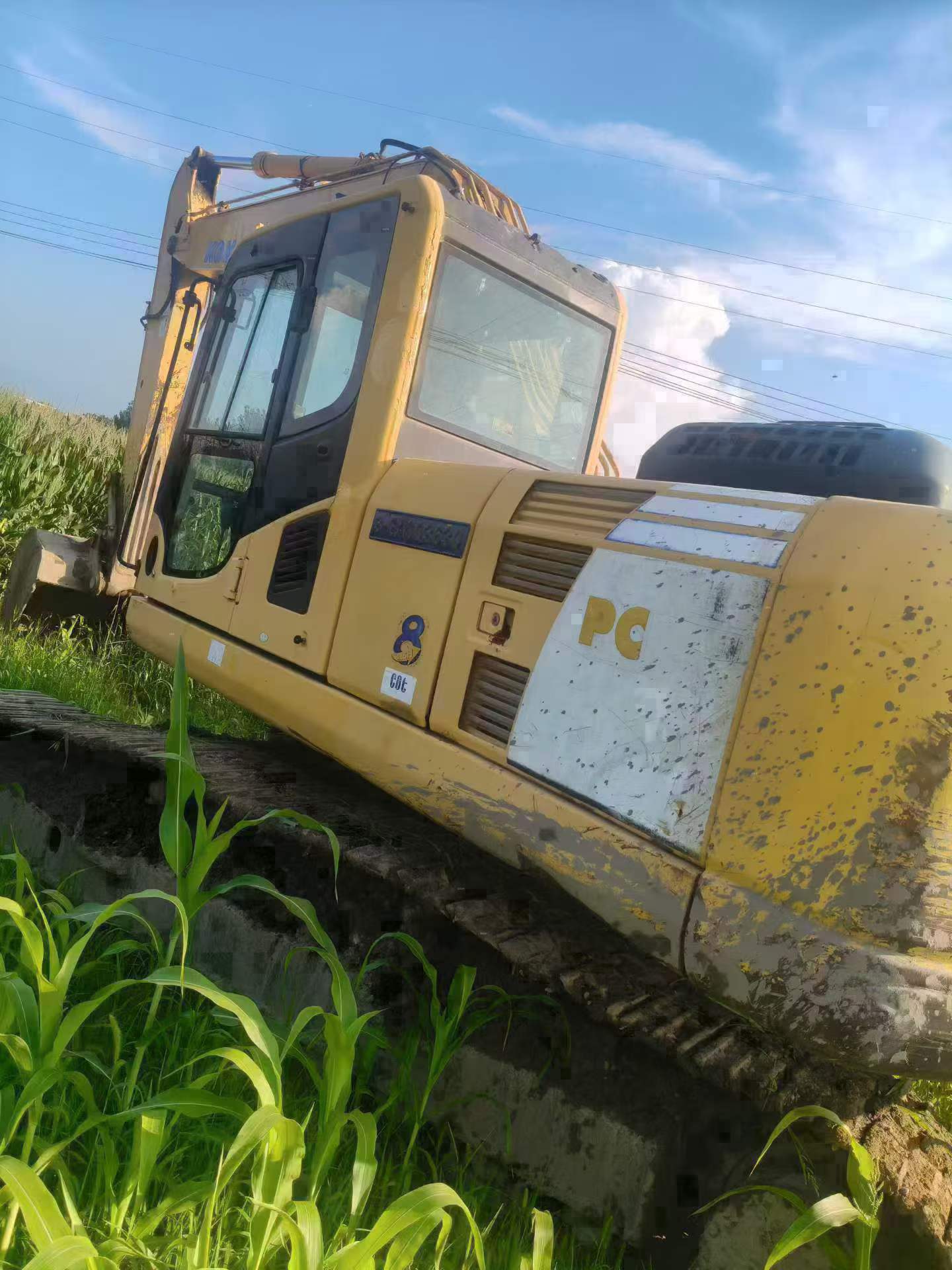 Buy Komatsu PC240-6 Used Excavator / 6