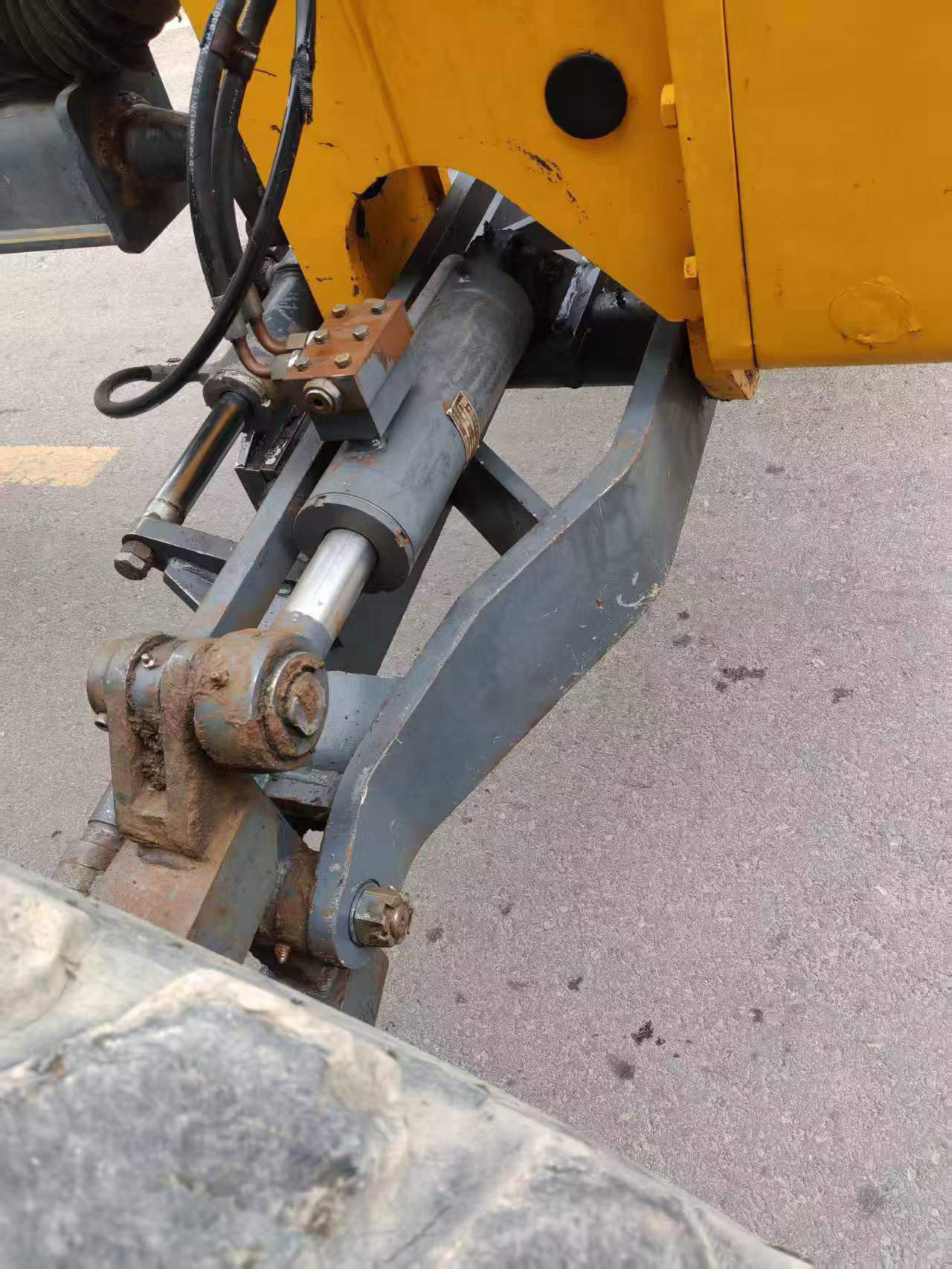 Buy XCMG LW180K Used Excavator / 3