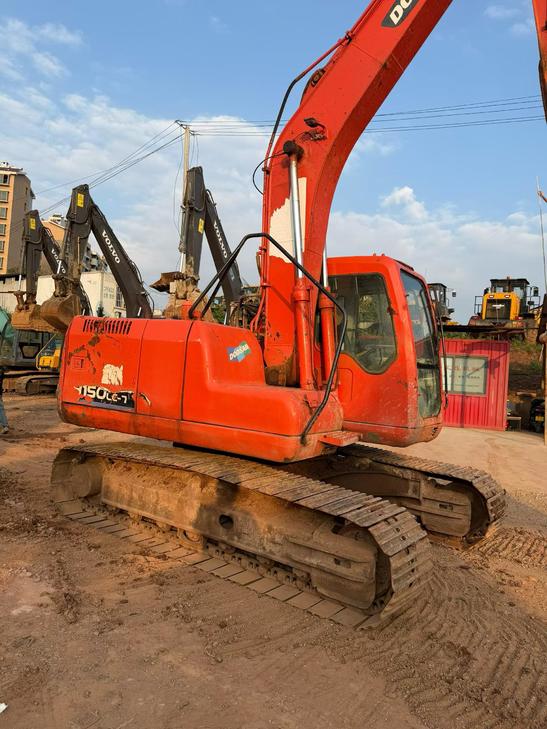 Buy Doosan DH150 Used Excavator / 1