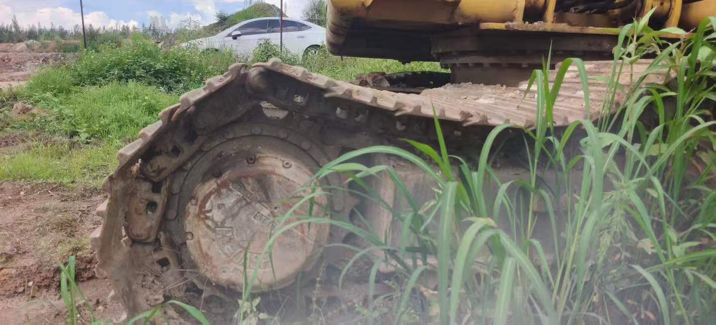 Buy Komatsu PC200-6E Used Excavator / 9