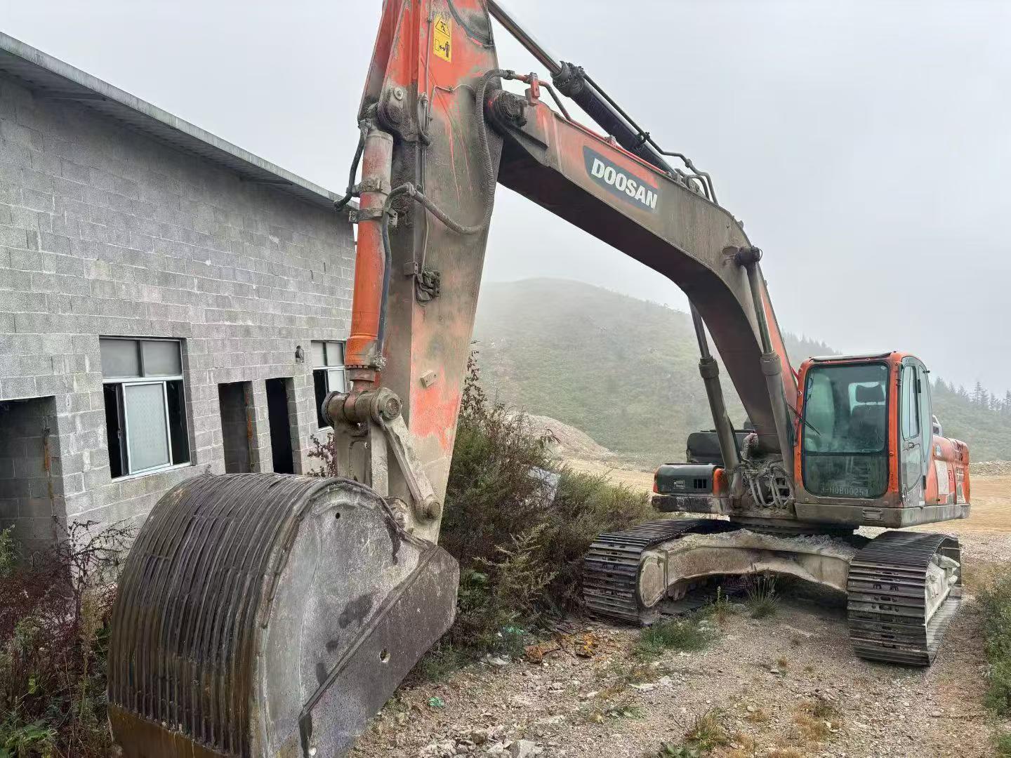 Buy Doosan S300 Used Excavator / 3