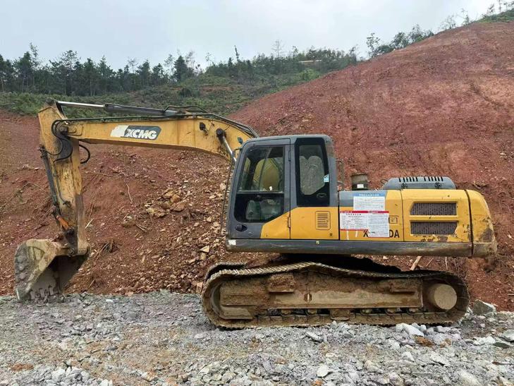 Buy XCMG XE200DA Used Excavator / 1