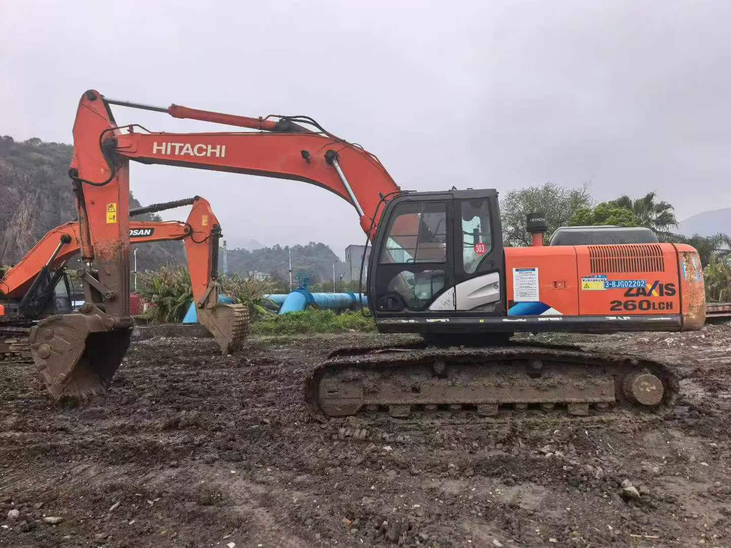Buy Hitachi ZX260-3G Used Excavator / 3