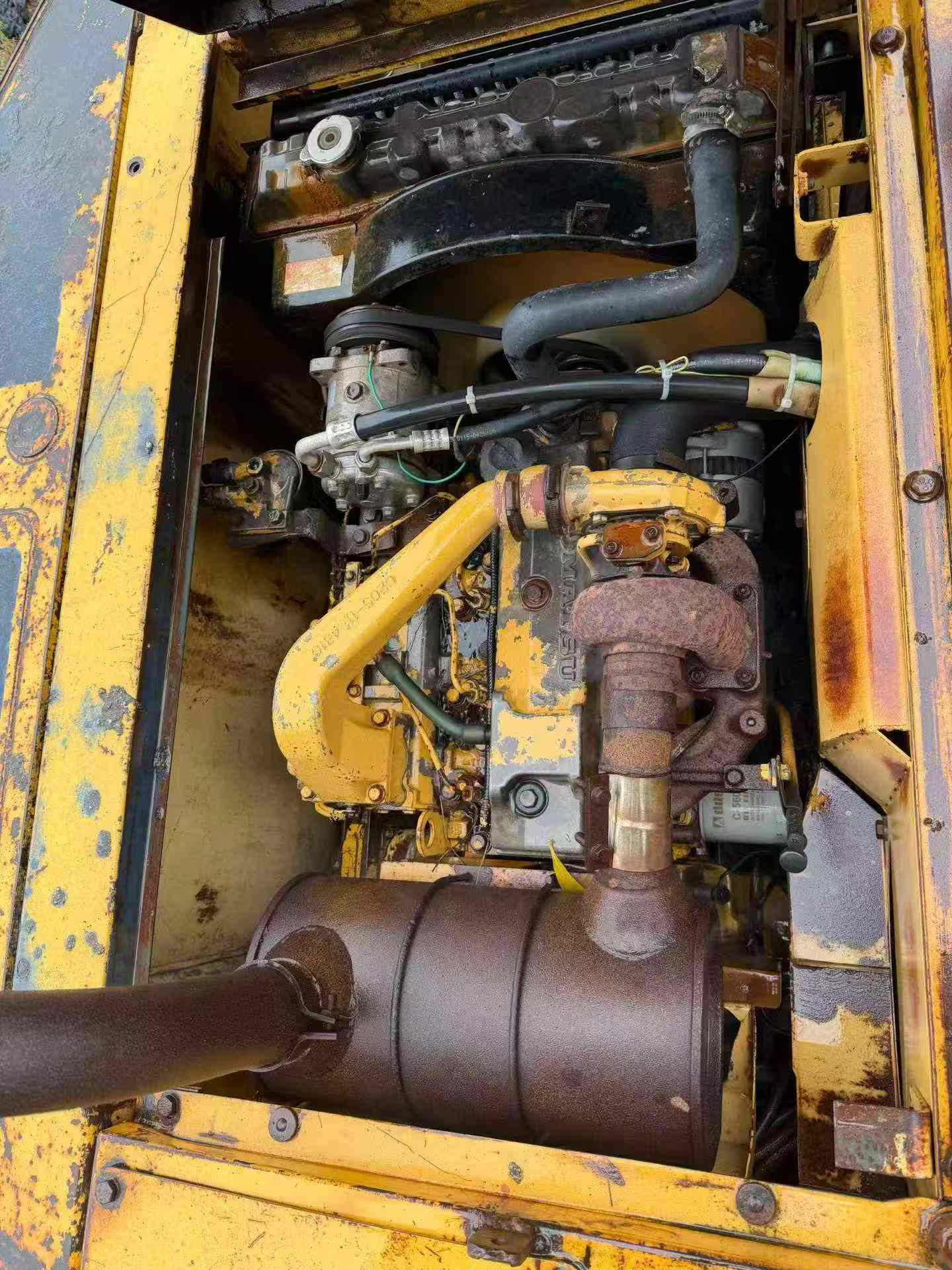 Buy Komatsu PC120-5 Used Excavator / 8