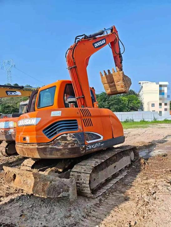 Buy Doosan DX75 Used Excavator / 1