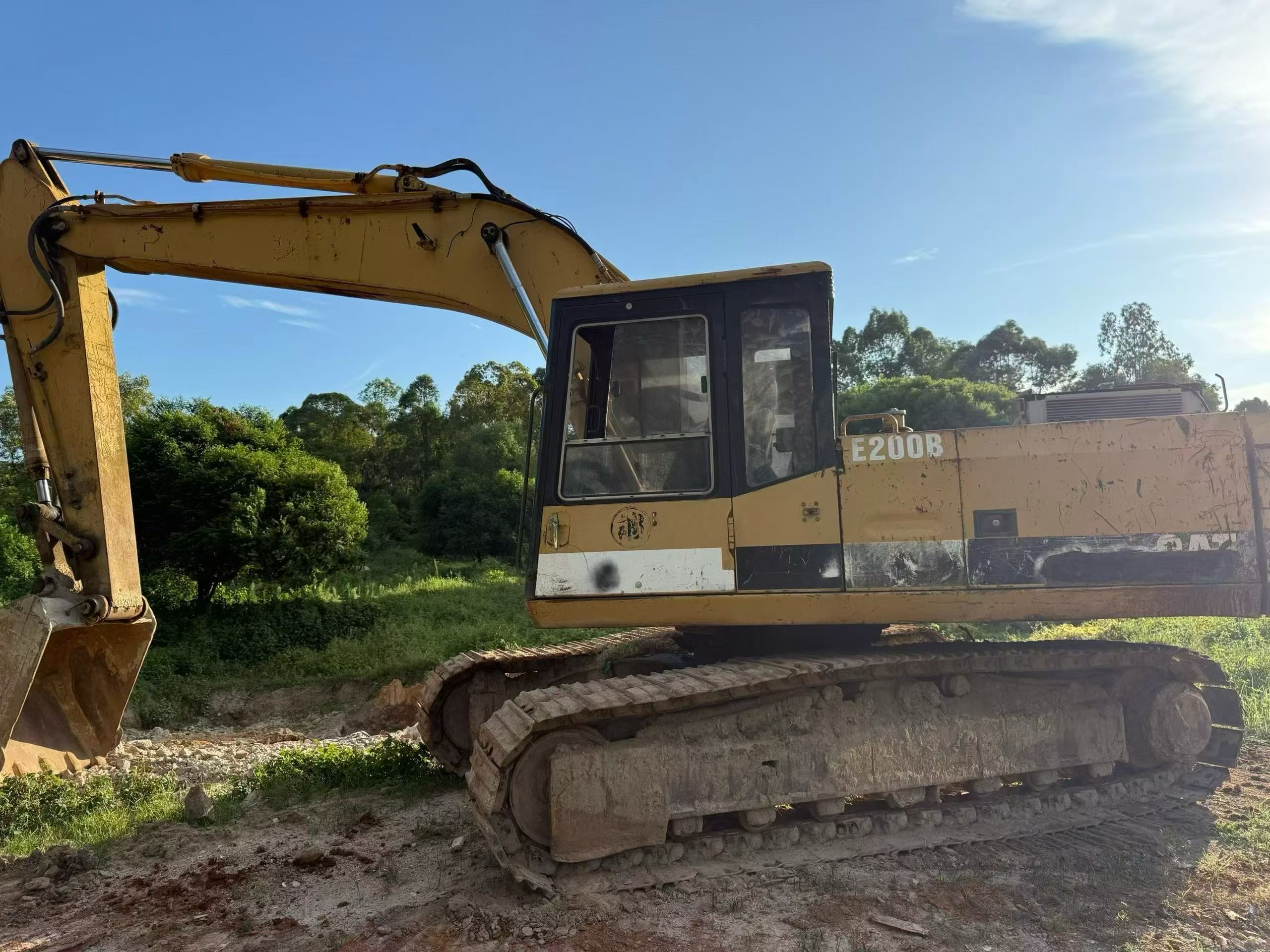 Buy Caterpillar E200B Used Excavator / 2