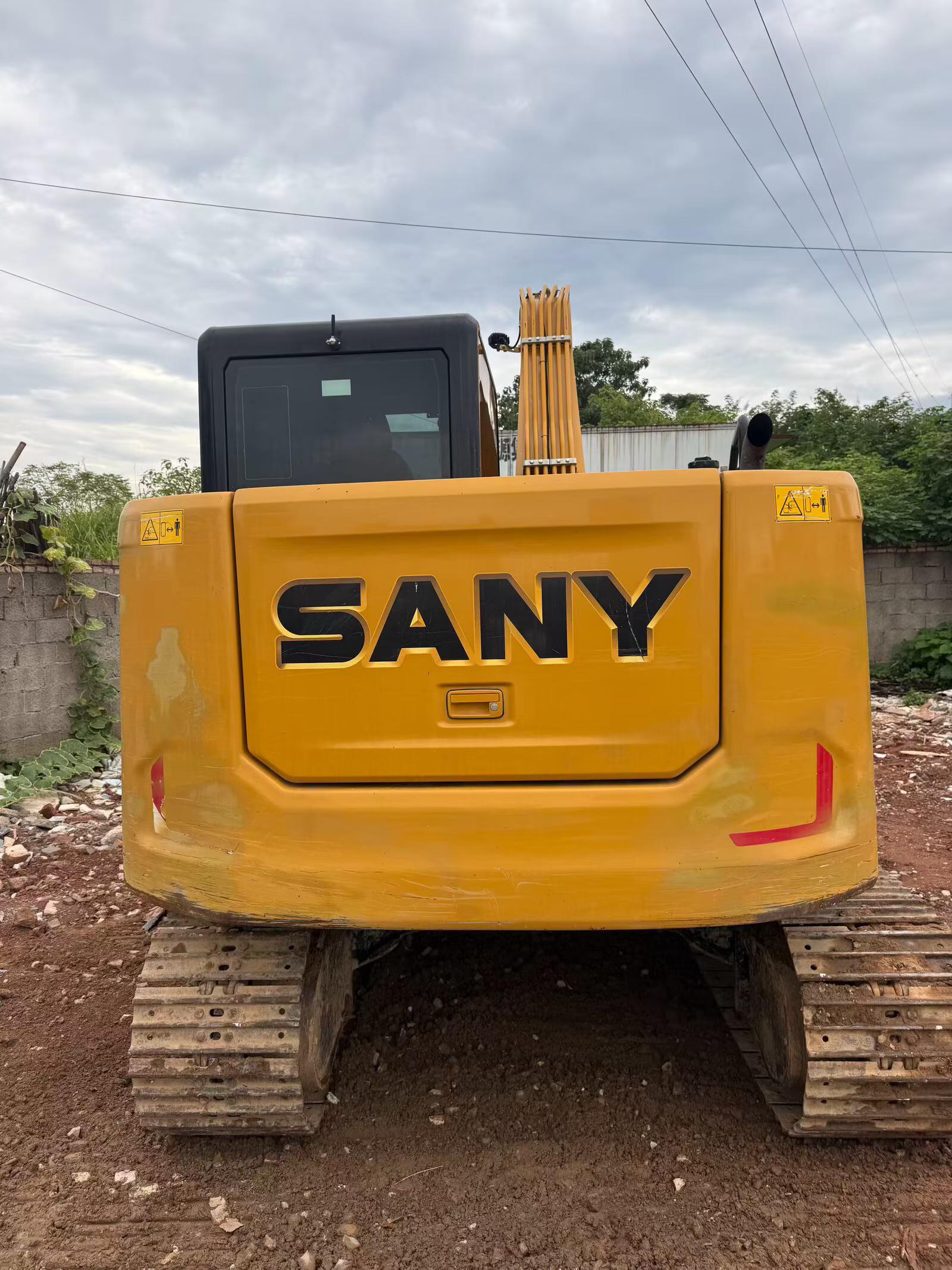 Buy Sany SY70C Used Excavator / 3