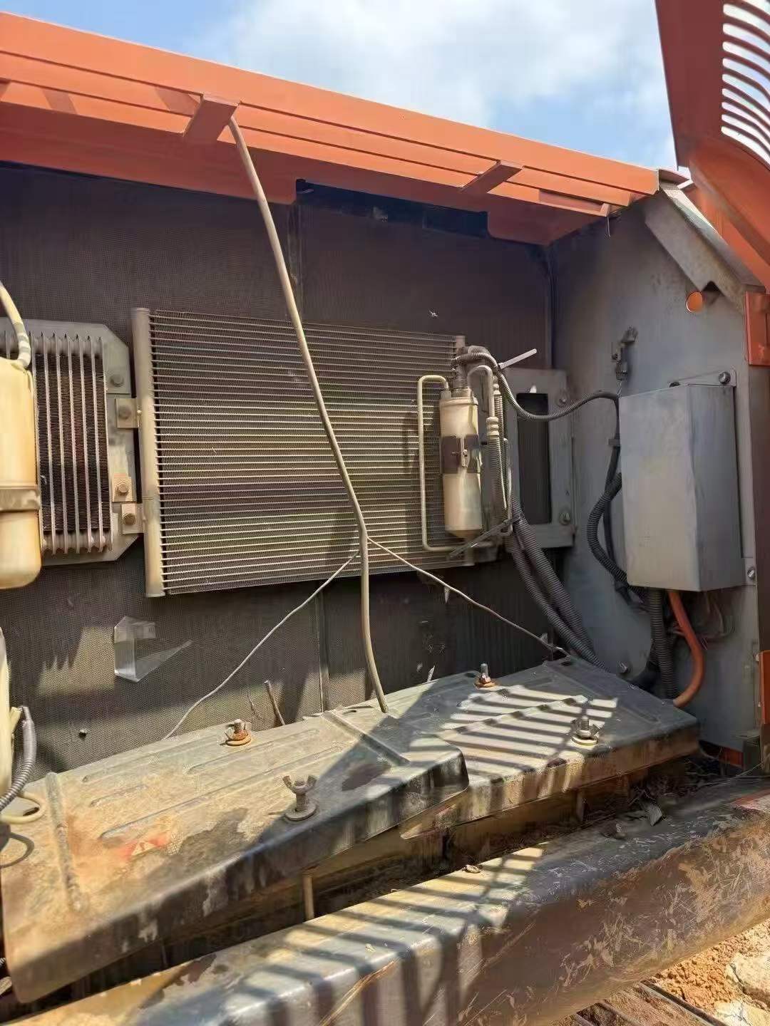 Buy Hitachi EX200LC-3 Used Excavator / 8