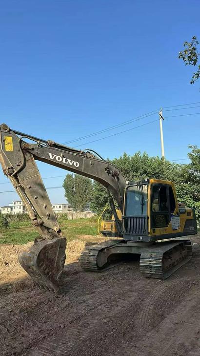 Buy Volvo EC140 Used Excavator / 1