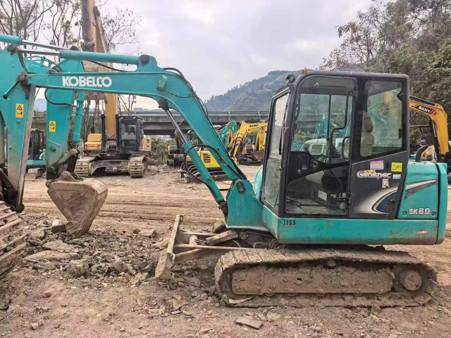 Buy Kobelco SK20SR Used Excavator / 8