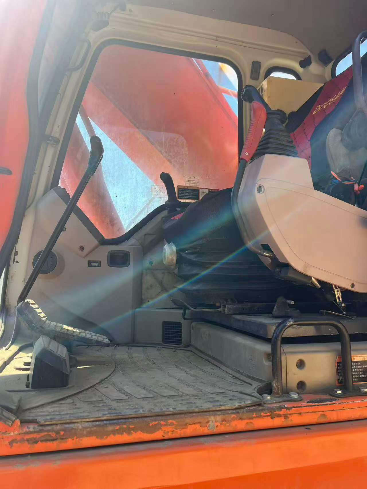 Buy Doosan DH300-7 Used Excavator / 9