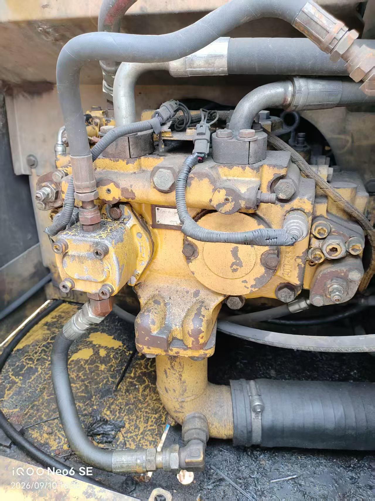 Buy Caterpillar 320D Used Excavator / 4
