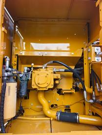Buy Caterpillar Used Excavator / 7 Buy Caterpillar Used Excavator / 7