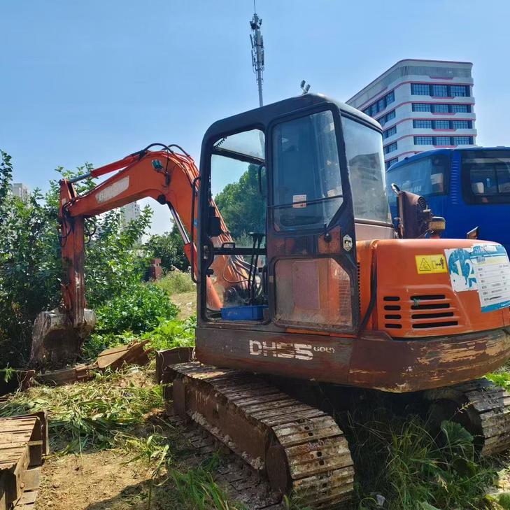 Buy Doosan DH55 Used Excavator / 1