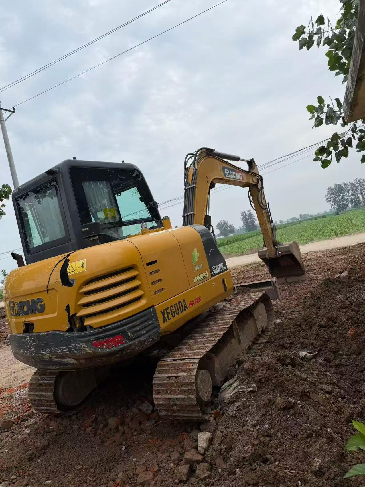 Buy XCMG XE60 Used Excavator / 3