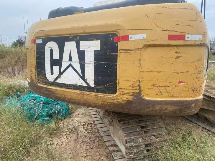 Buy Caterpillar 320D Used Excavator / 1