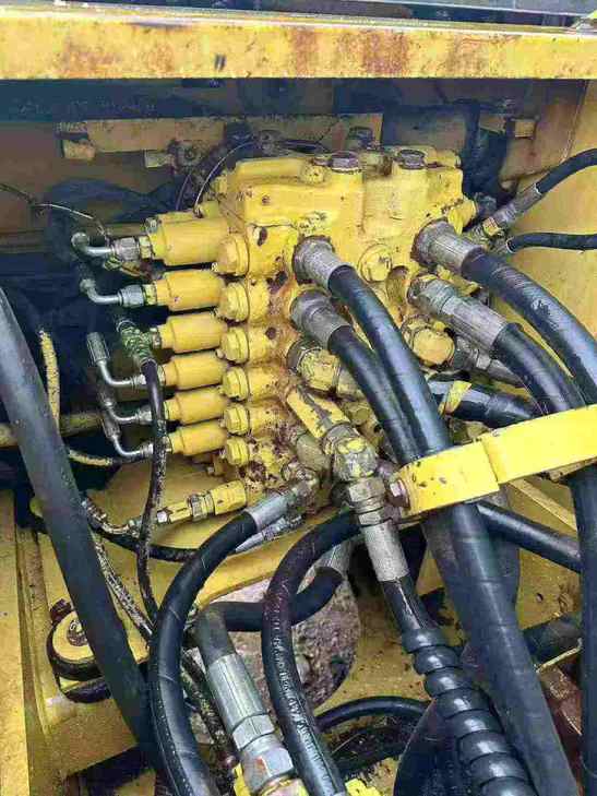 Buy Komatsu PC120-6 Used Excavator / 1