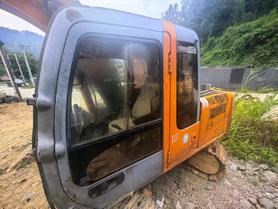 Buy Hitachi EX120-6 Used Excavator / 2 Buy Hitachi EX120-6 Used Excavator / 2