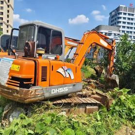 Buy Doosan DH55 Used Excavator / 2 Buy Doosan DH55 Used Excavator / 2