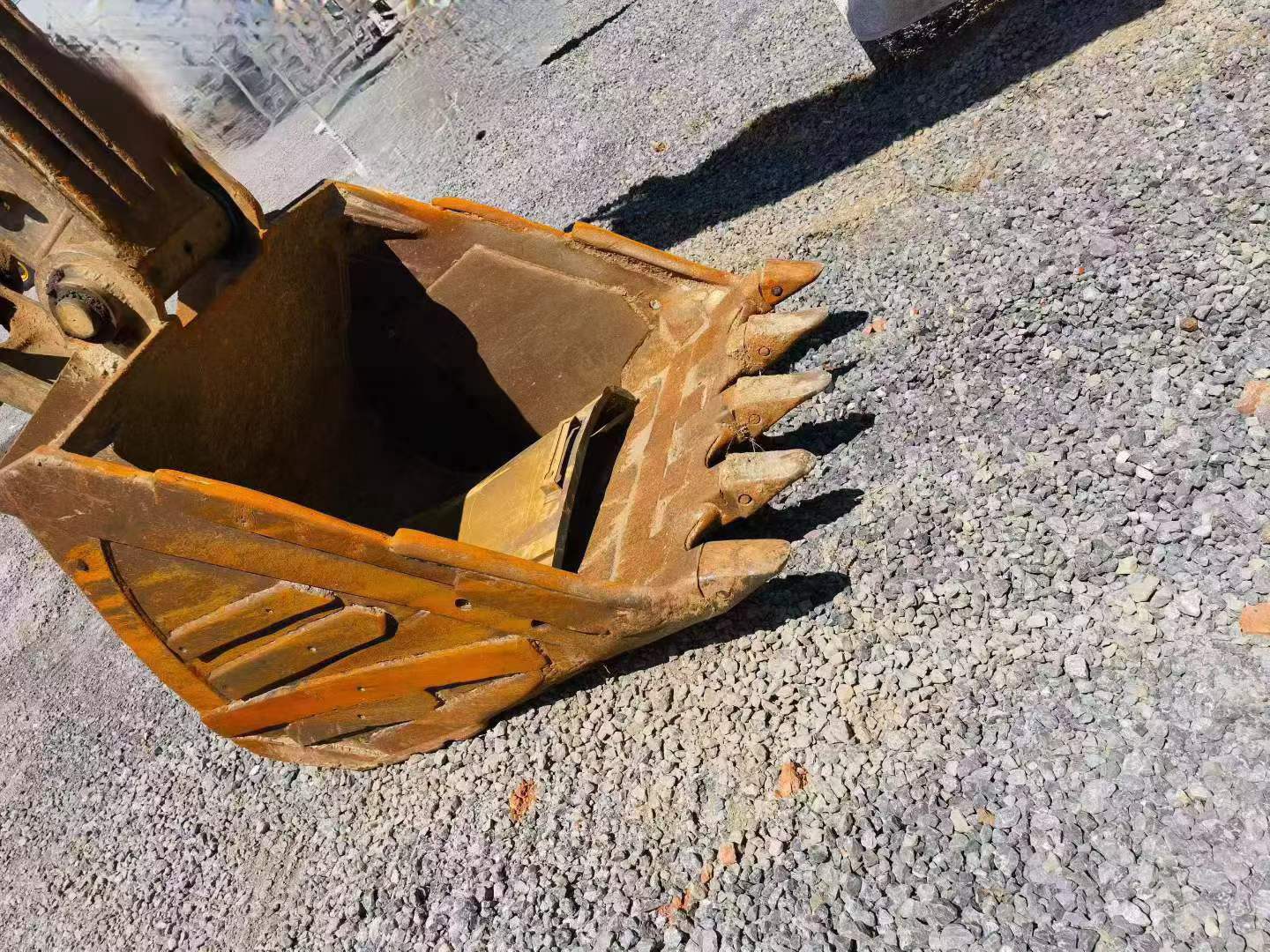 Buy Volvo EC240 Used Excavator / 9